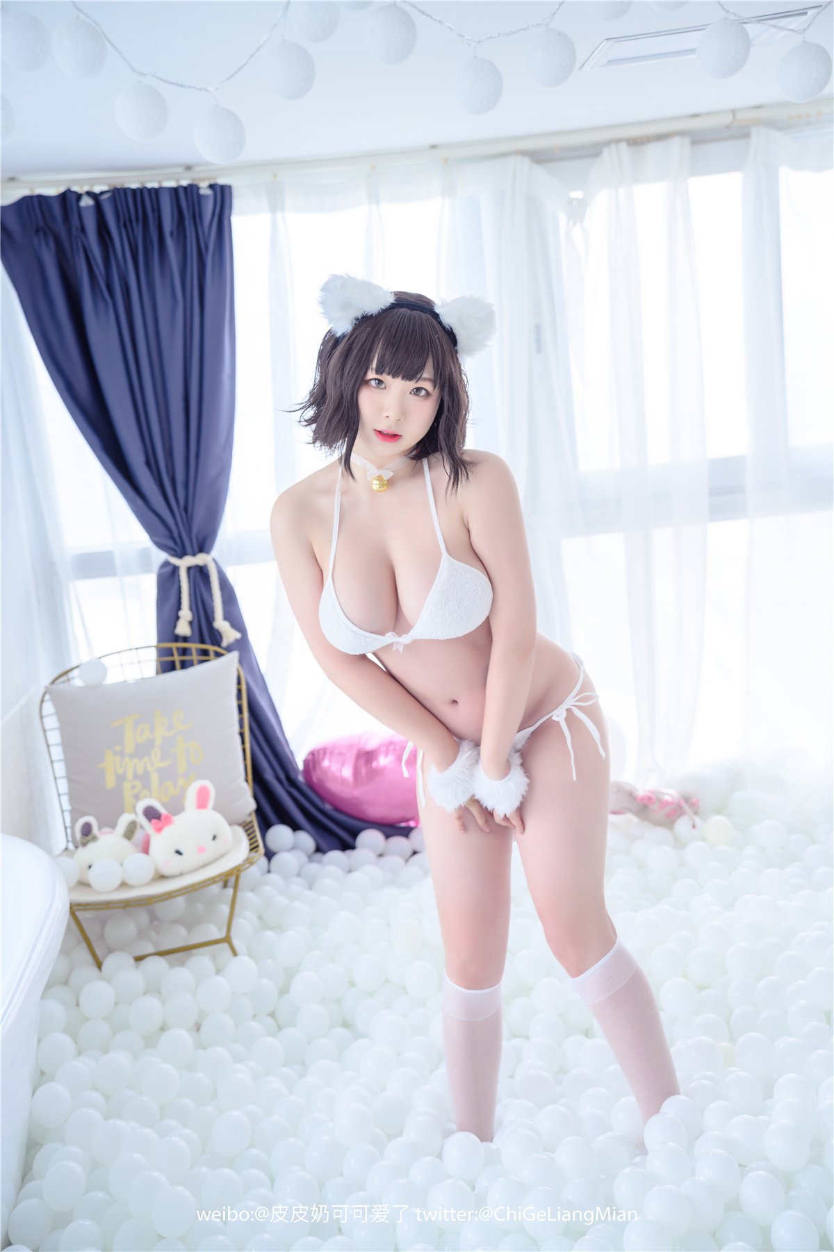 皮皮奶可可爱了啦 - 白猫私房主题写真[50P/524M]